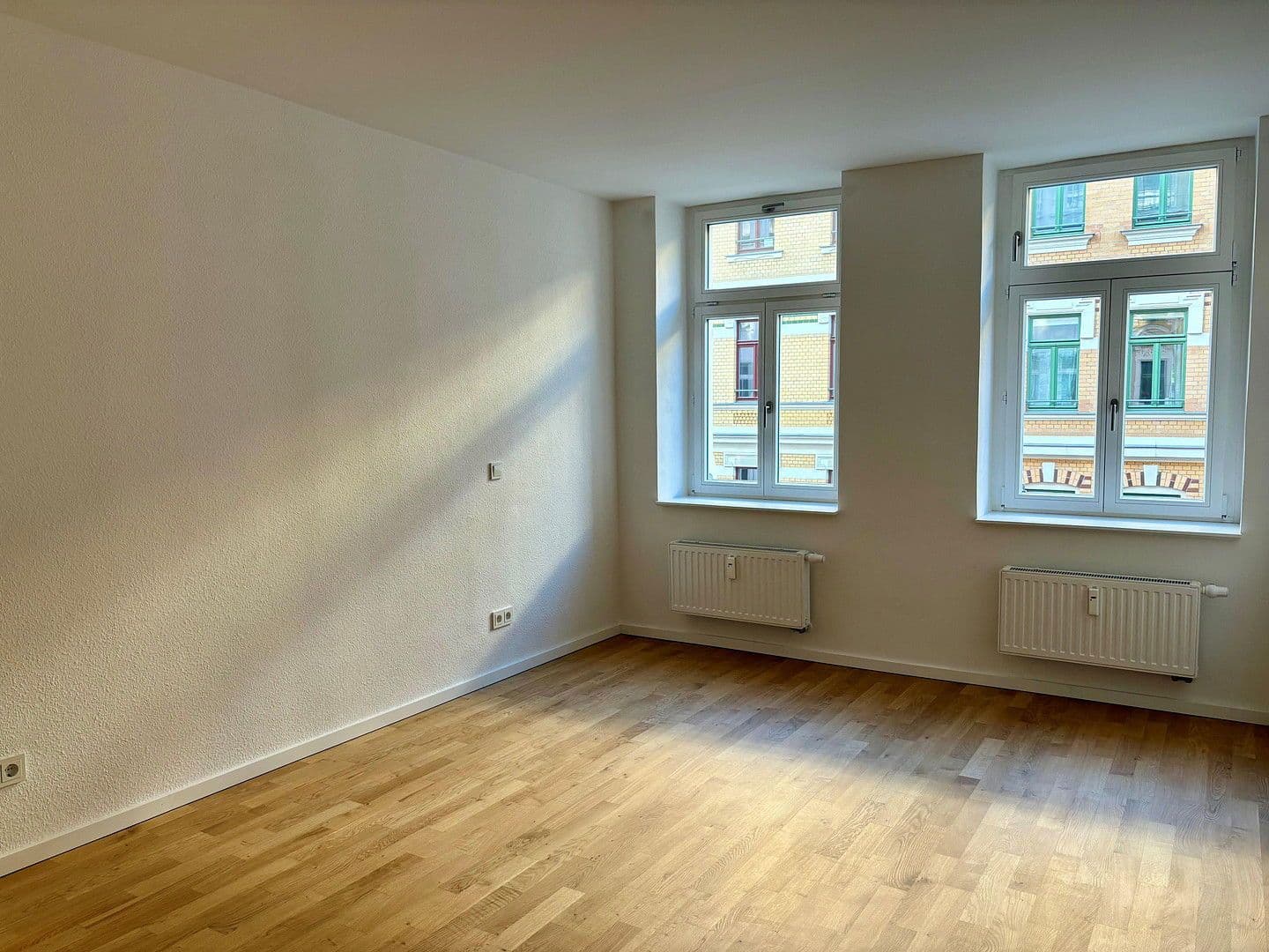 Prenájom bytu 3-izbový 74 m², Rinckartstraße 5, Leipzig, Sasko Prenájom bytu 3-izbový 74 m², Rinckartstraße 5, Leipzig, Sasko