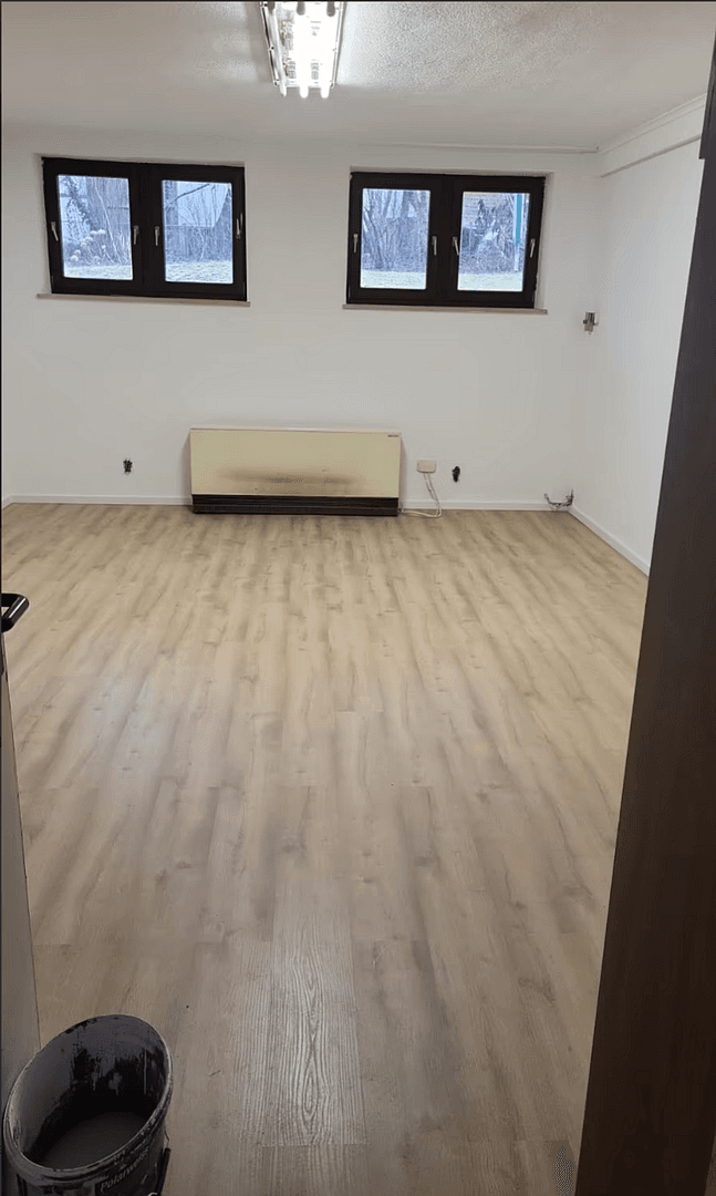 Prenájom nebytového priestoru 28 m², Überlinger Weg 5, München, Bavorsko Prenájom nebytového priestoru 28 m², Überlinger Weg 5, München, Bavorsko