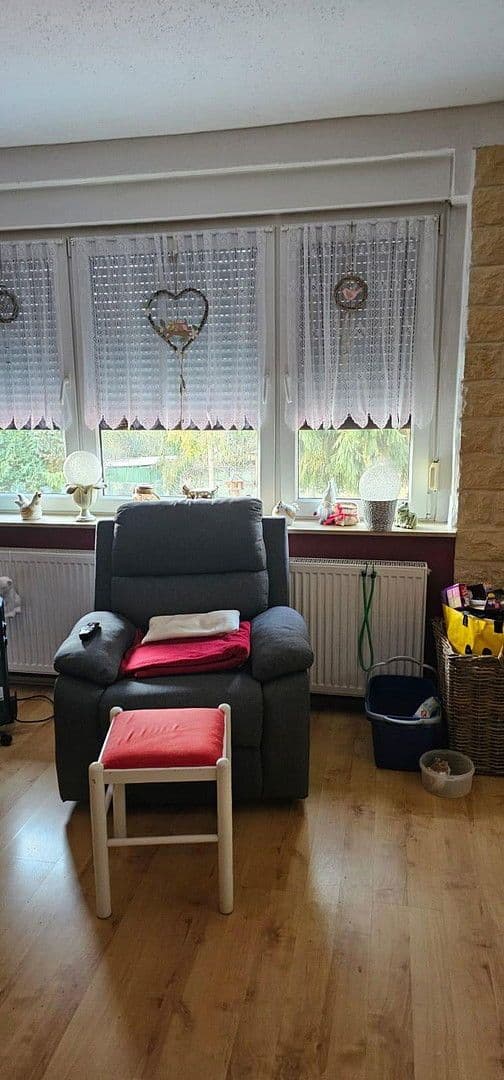 Predaj domu 144 m², pozemek 2.200 m², Petersberg, Sasko-Anhaltsko Predaj domu 144 m², pozemek 2.200 m², Petersberg, Sasko-Anhaltsko