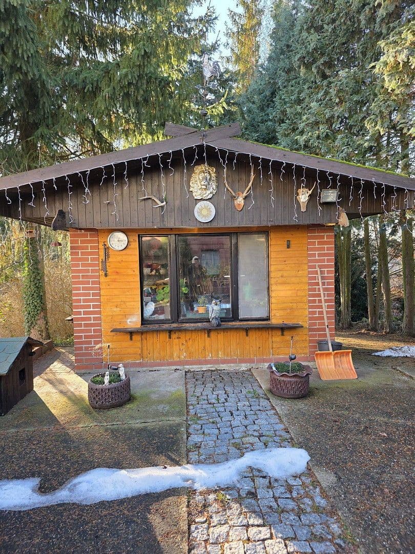 Predaj domu 144 m², pozemek 2.200 m², Petersberg, Sasko-Anhaltsko Predaj domu 144 m², pozemek 2.200 m², Petersberg, Sasko-Anhaltsko