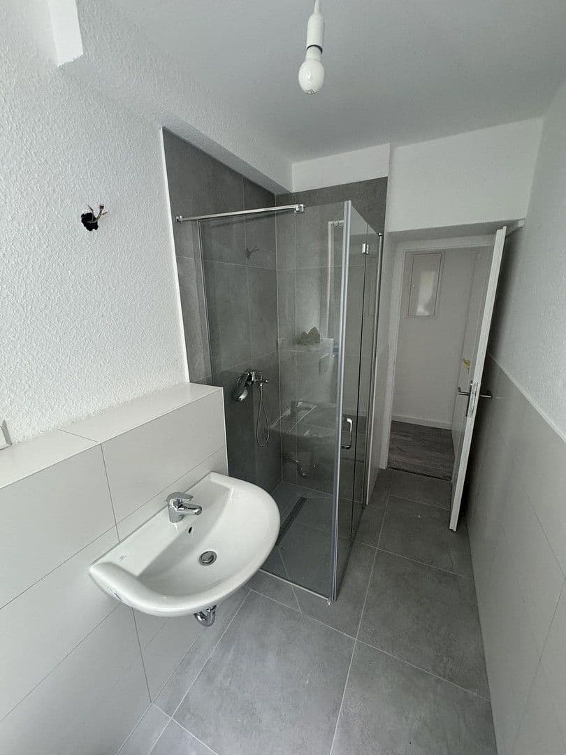 Prenájom bytu 3-izbový 70 m², Am Tongrund 15 A, Wennigsen (Deister), Dolné Sasko Prenájom bytu 3-izbový 70 m², Am Tongrund 15 A, Wennigsen (Deister), Dolné Sasko