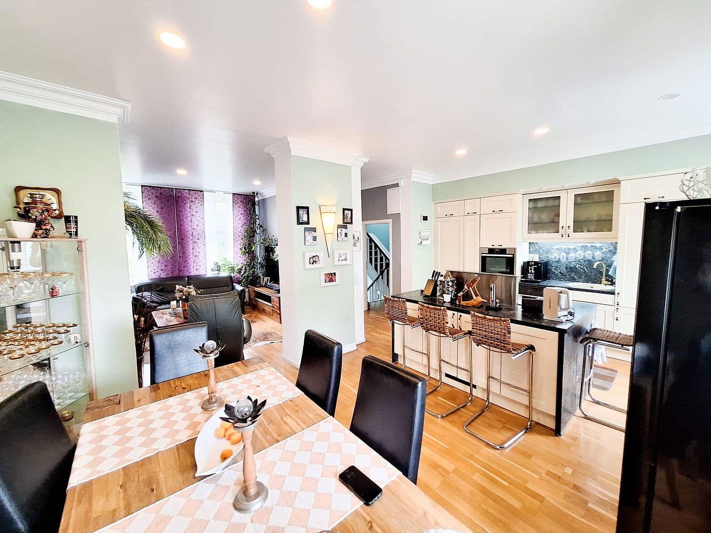 Predaj domu 204 m², pozemek 495 m², Krefeld, Severné Porýnie - Westfálsko Predaj domu 204 m², pozemek 495 m², Krefeld, Severné Porýnie - Westfálsko