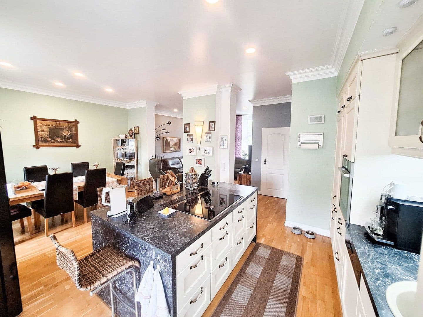 Predaj domu 204 m², pozemek 495 m², Krefeld, Severné Porýnie - Westfálsko Predaj domu 204 m², pozemek 495 m², Krefeld, Severné Porýnie - Westfálsko