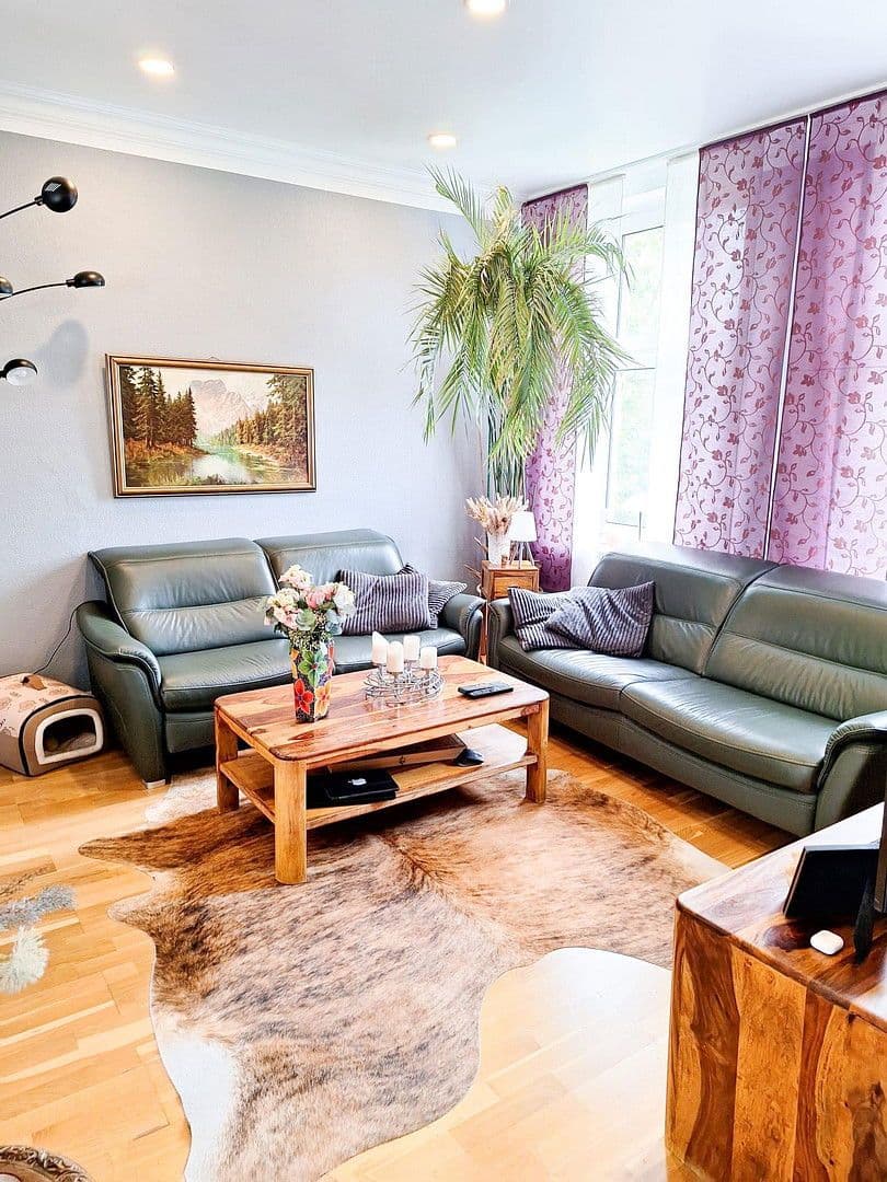 Predaj domu 204 m², pozemek 495 m², Krefeld, Severné Porýnie - Westfálsko Predaj domu 204 m², pozemek 495 m², Krefeld, Severné Porýnie - Westfálsko