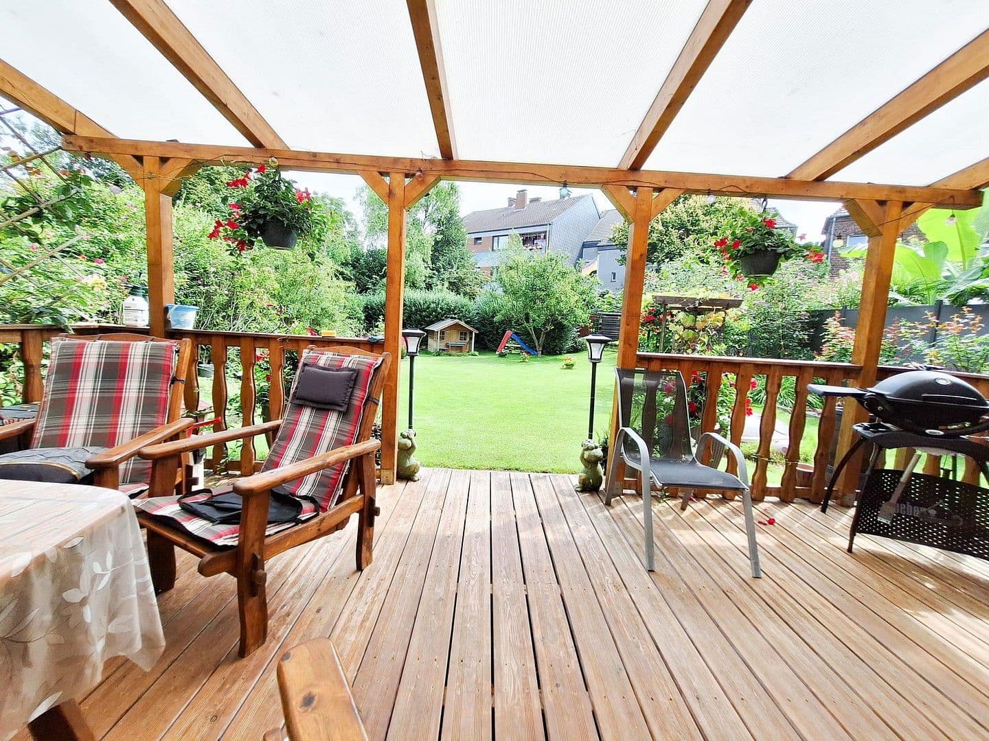 Predaj domu 204 m², pozemek 495 m², Krefeld, Severné Porýnie - Westfálsko Predaj domu 204 m², pozemek 495 m², Krefeld, Severné Porýnie - Westfálsko