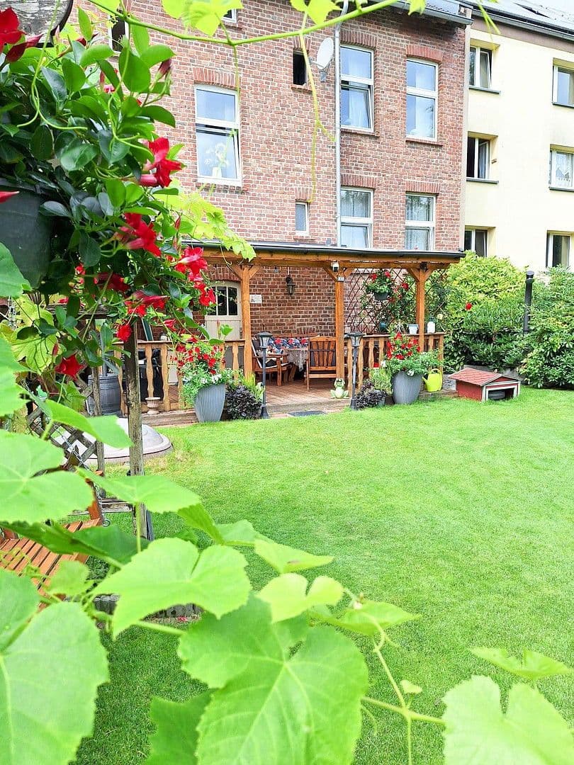 Predaj domu 204 m², pozemek 495 m², Krefeld, Severné Porýnie - Westfálsko Predaj domu 204 m², pozemek 495 m², Krefeld, Severné Porýnie - Westfálsko