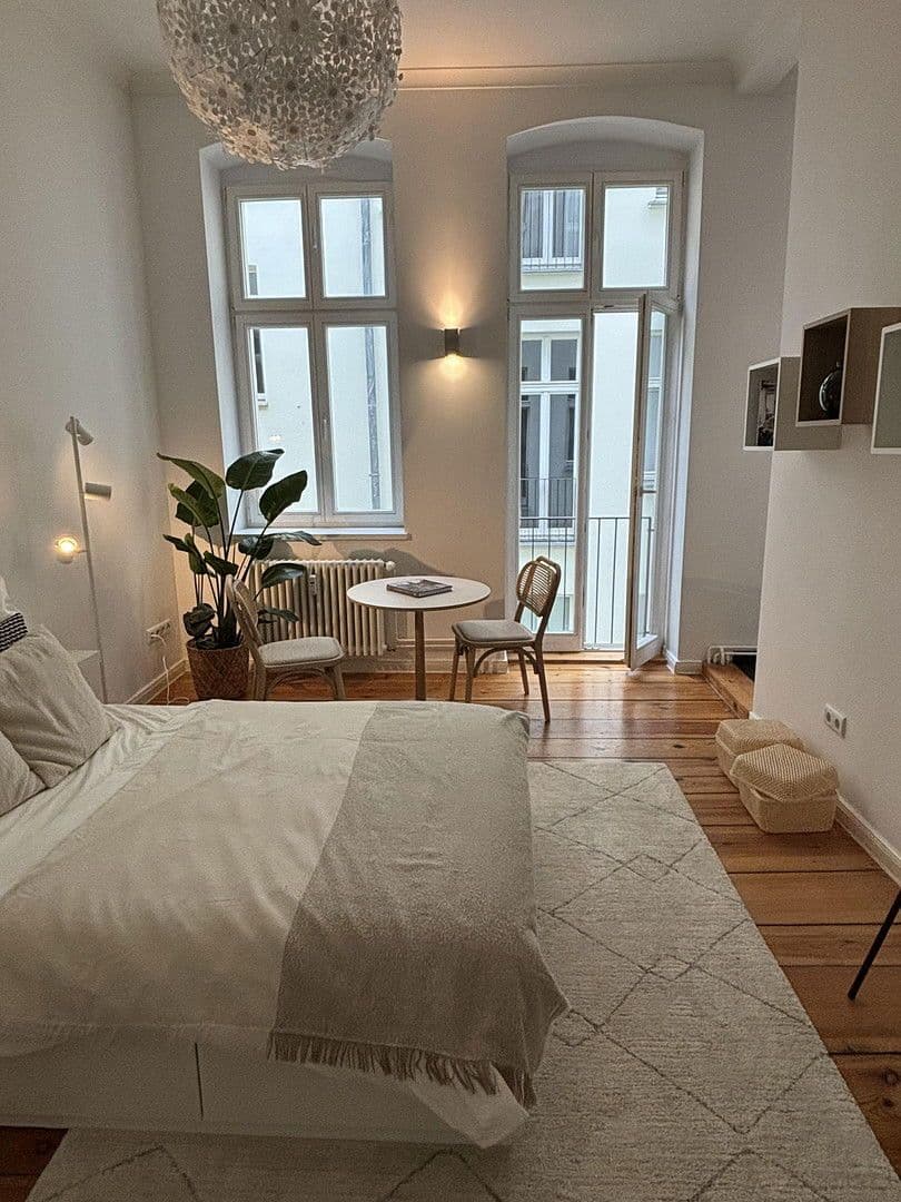 Prenájom bytu 1-izbový 30 m², Berlin, Berlín Prenájom bytu 1-izbový 30 m², Berlin, Berlín