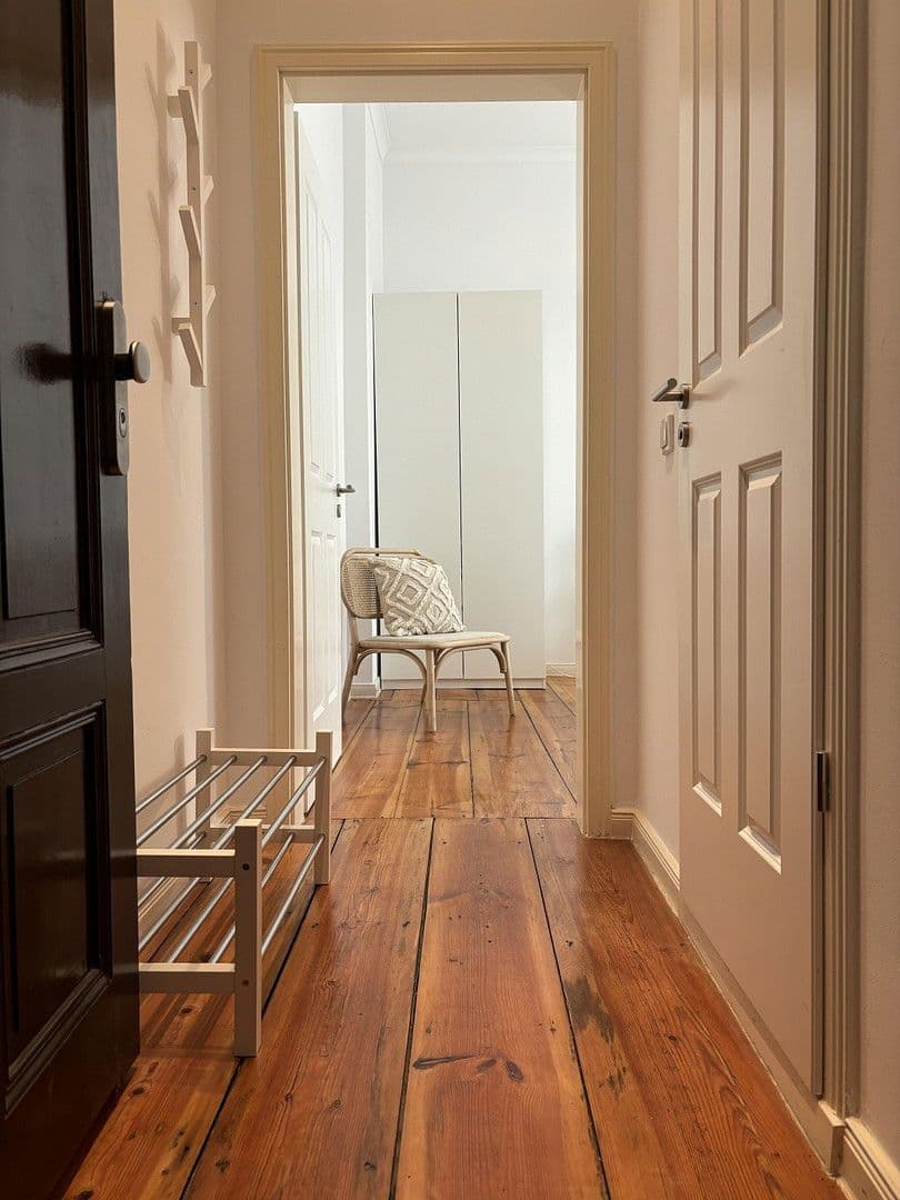 Prenájom bytu 1-izbový 30 m², Berlin, Berlín Prenájom bytu 1-izbový 30 m², Berlin, Berlín