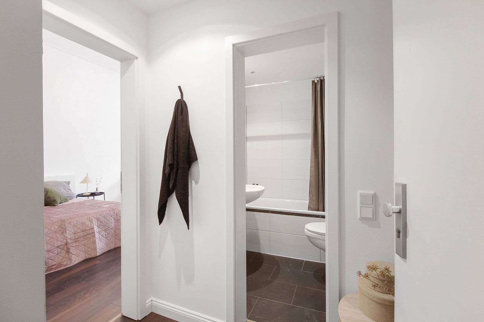 Predaj bytu 1-izbový 32 m², Düsseldorf, Severné Porýnie - Westfálsko Predaj bytu 1-izbový 32 m², Düsseldorf, Severné Porýnie - Westfálsko