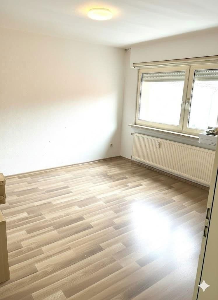 Prenájom bytu 4-izbový 121 m², Westendstr. 48, Mörfelden-Walldorf, Hesensko Prenájom bytu 4-izbový 121 m², Westendstr. 48, Mörfelden-Walldorf, Hesensko