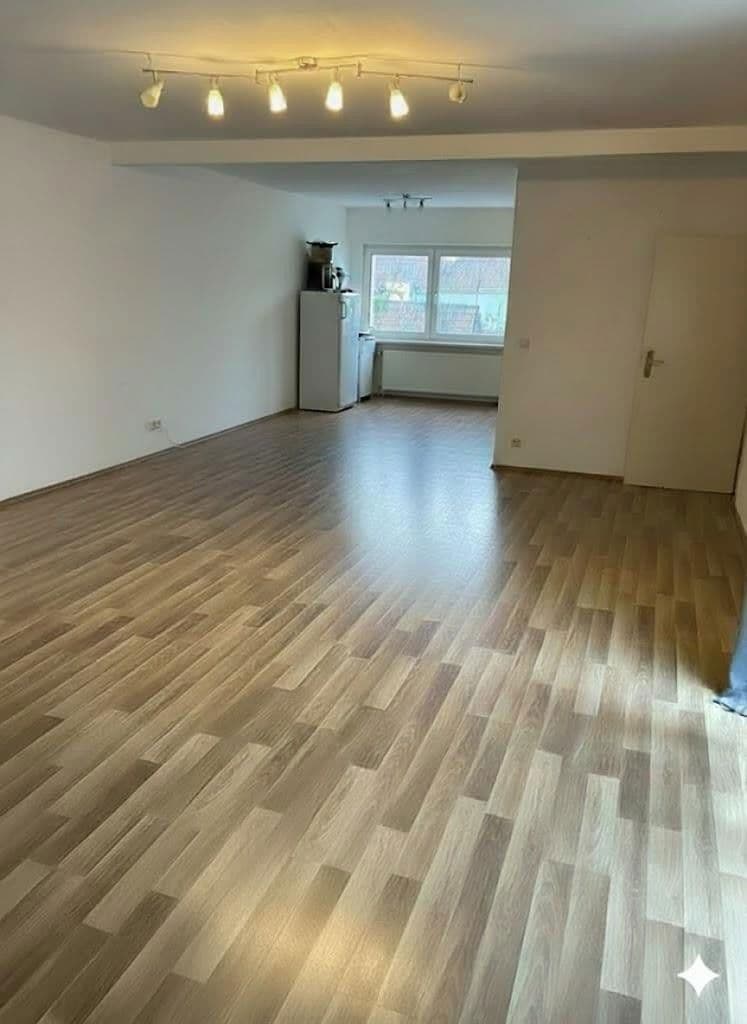 Prenájom bytu 4-izbový 121 m², Westendstr. 48, Mörfelden-Walldorf, Hesensko Prenájom bytu 4-izbový 121 m², Westendstr. 48, Mörfelden-Walldorf, Hesensko