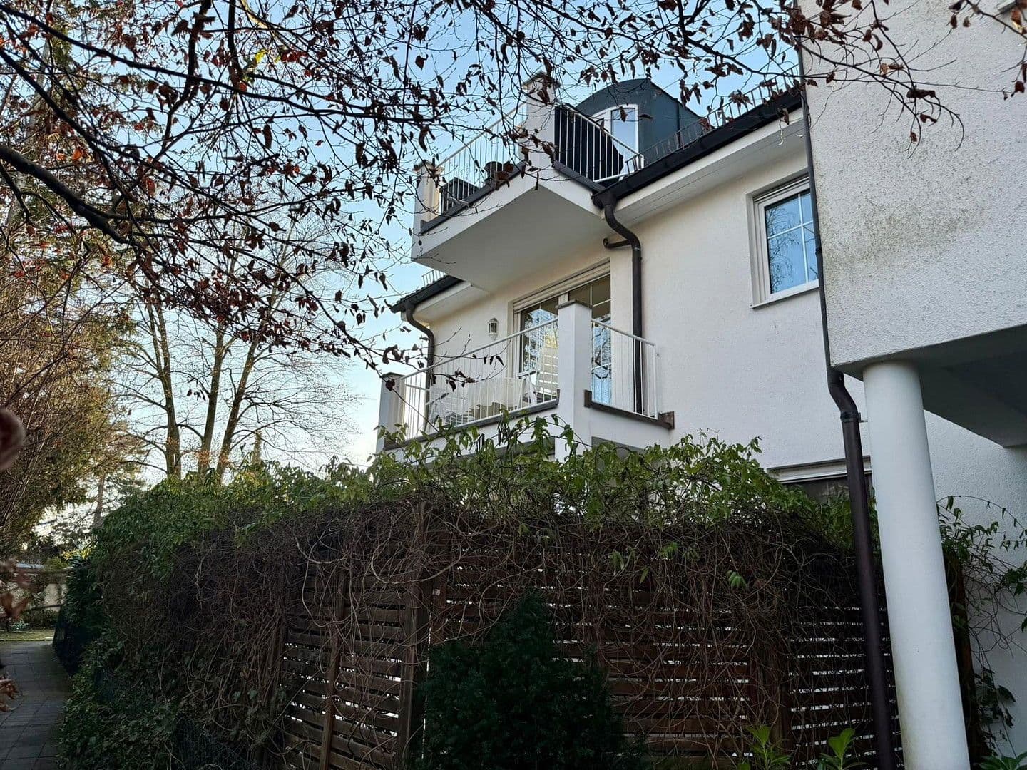 Predaj bytu 3-izbový 83 m², Oberhachingerstr. 17, Grünwald, Bavorsko Predaj bytu 3-izbový 83 m², Oberhachingerstr. 17, Grünwald, Bavorsko