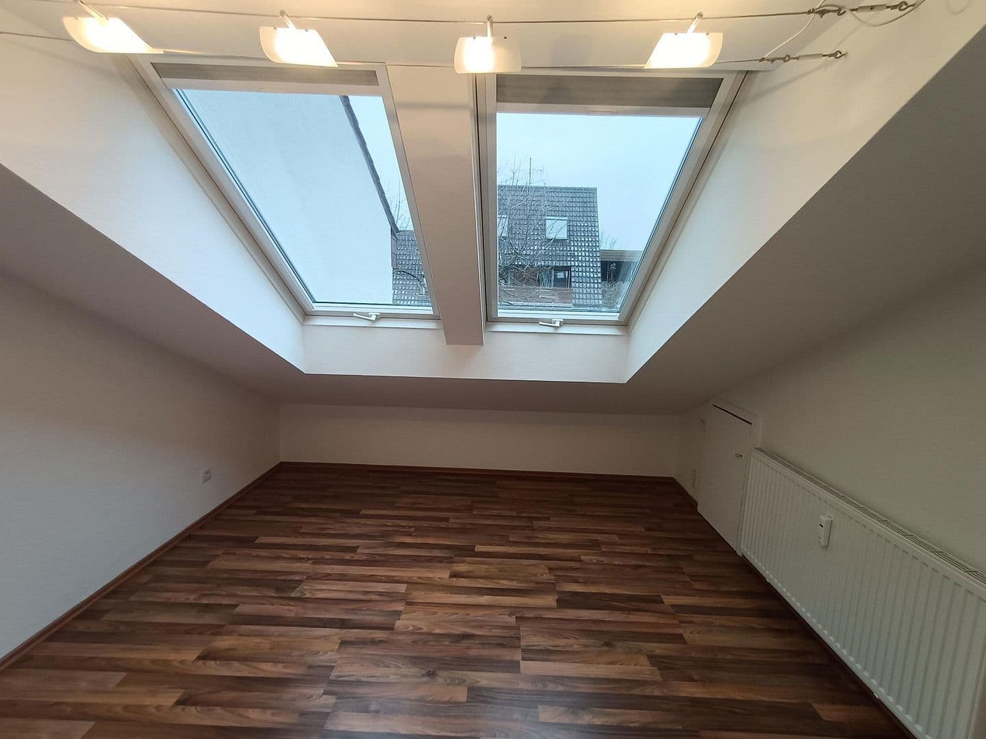 Prenájom bytu 2-izbový 51 m², Balinger Str. 12, Leonberg, Bádensko-Wurttembersko Prenájom bytu 2-izbový 51 m², Balinger Str. 12, Leonberg, Bádensko-Wurttembersko
