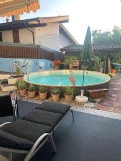 Predaj domu 274 m², pozemek 679 m², Nandlstadt, Bavorsko Predaj domu 274 m², pozemek 679 m², Nandlstadt, Bavorsko