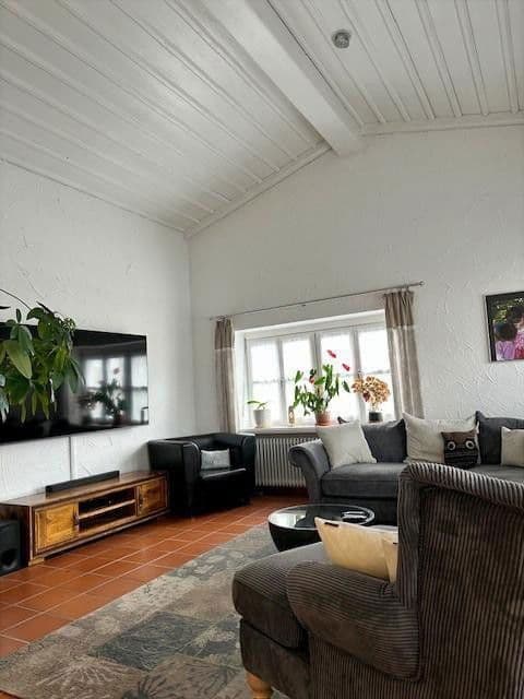 Predaj domu 274 m², pozemek 679 m², Nandlstadt, Bavorsko Predaj domu 274 m², pozemek 679 m², Nandlstadt, Bavorsko