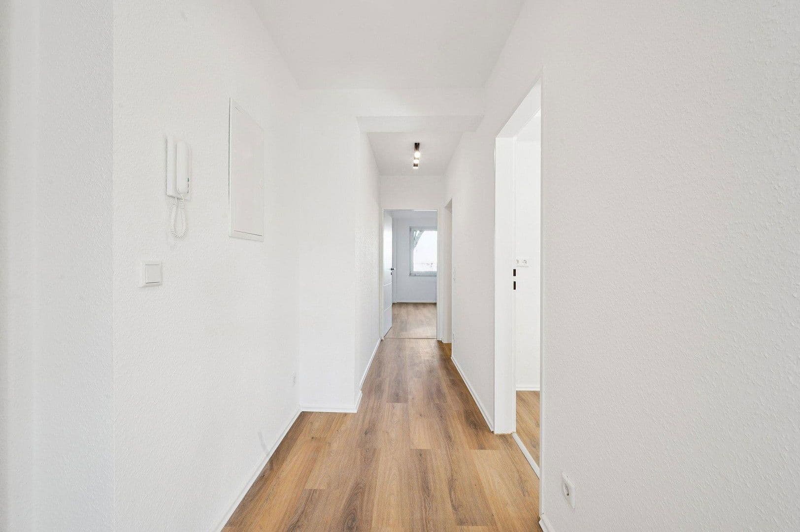 Predaj bytu 2-izbový 57 m², Düsseldorf, Severné Porýnie - Westfálsko Predaj bytu 2-izbový 57 m², Düsseldorf, Severné Porýnie - Westfálsko