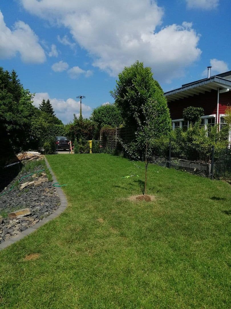 Predaj domu 138 m², pozemek 762 m², Nauort, Porýnie-Falcko Predaj domu 138 m², pozemek 762 m², Nauort, Porýnie-Falcko