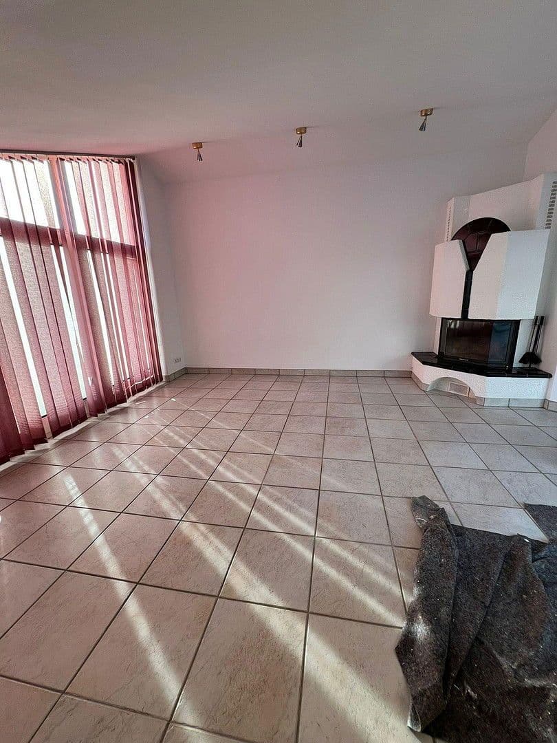 Prenájom bytu 3-izbový 120 m², Schönberg, Šlezvicko-Holštajnsko Prenájom bytu 3-izbový 120 m², Schönberg, Šlezvicko-Holštajnsko