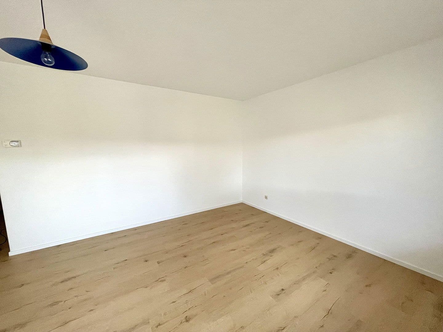 Predaj bytu 2-izbový 67 m², Erbes-Büdesheim, Porýnie-Falcko Predaj bytu 2-izbový 67 m², Erbes-Büdesheim, Porýnie-Falcko