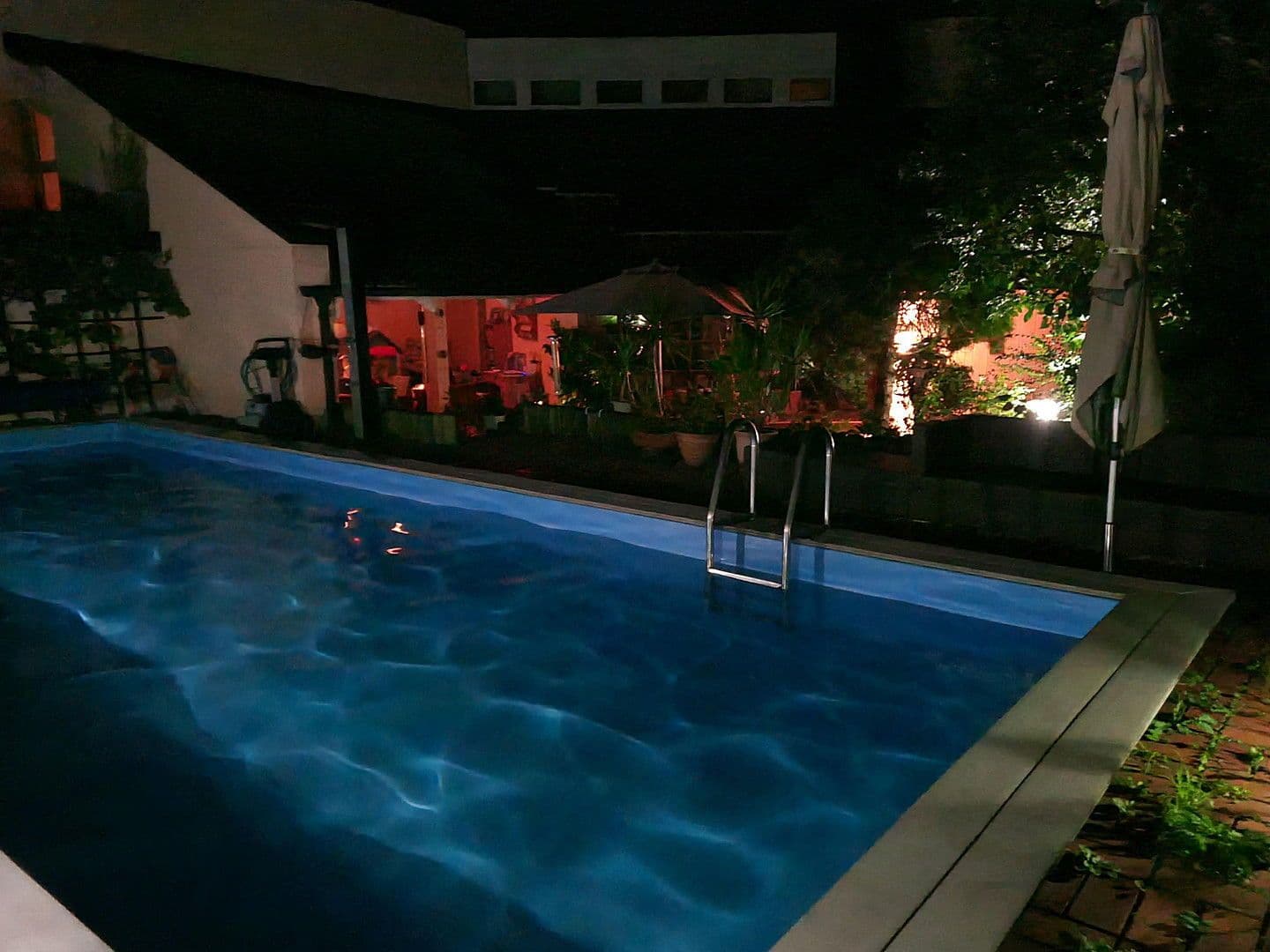 Predaj domu 290 m², pozemek 2.900 m², Pfarrkirchen, Bavorsko Predaj domu 290 m², pozemek 2.900 m², Pfarrkirchen, Bavorsko