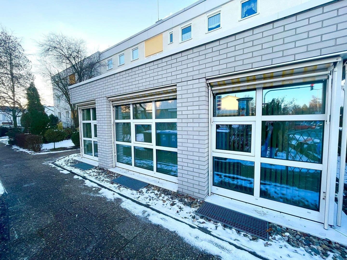 Prenájom kancelárie 155 m², Brettergartenstraße 57, Nürnberg, Bavorsko Prenájom kancelárie 155 m², Brettergartenstraße 57, Nürnberg, Bavorsko