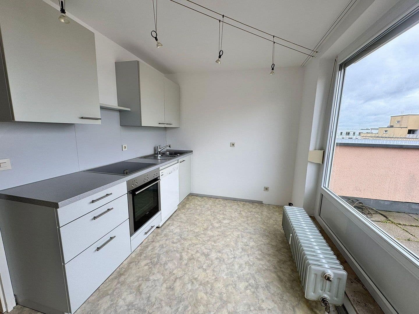 Predaj bytu 1-izbový 63 m², Theodor-Heuss-Str. 40, Oberschleissheim, Bavorsko Predaj bytu 1-izbový 63 m², Theodor-Heuss-Str. 40, Oberschleissheim, Bavorsko