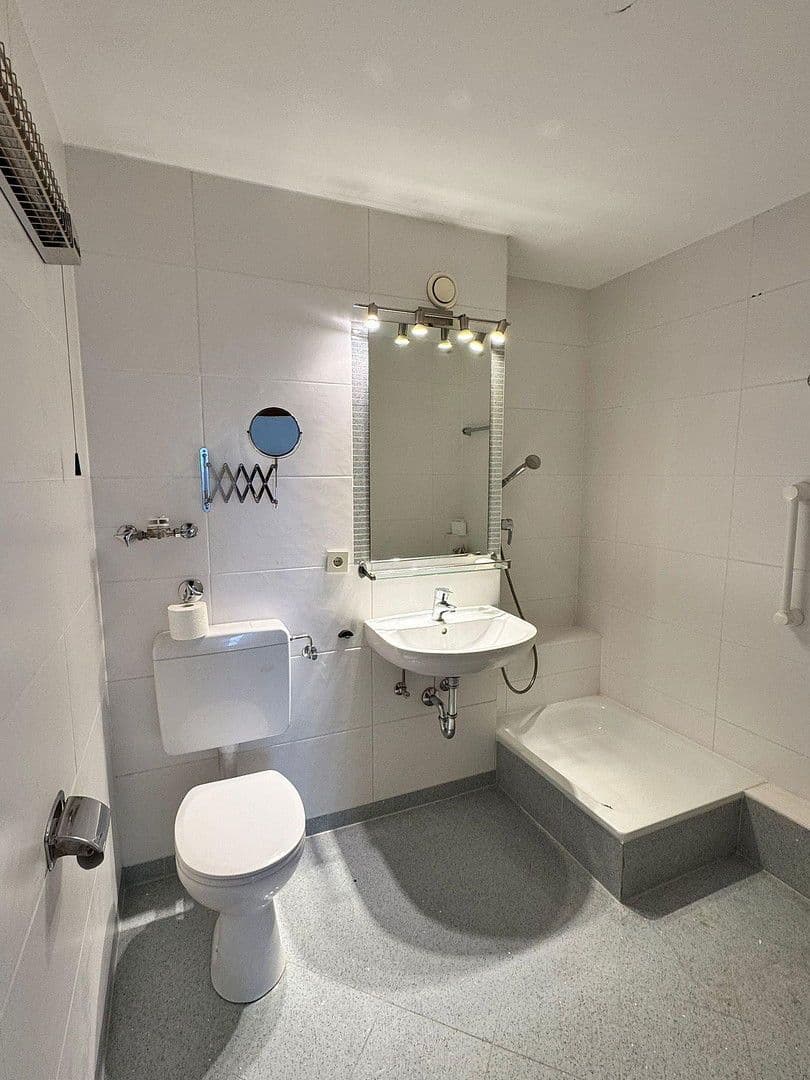 Predaj bytu 1-izbový 63 m², Theodor-Heuss-Str. 40, Oberschleissheim, Bavorsko Predaj bytu 1-izbový 63 m², Theodor-Heuss-Str. 40, Oberschleissheim, Bavorsko