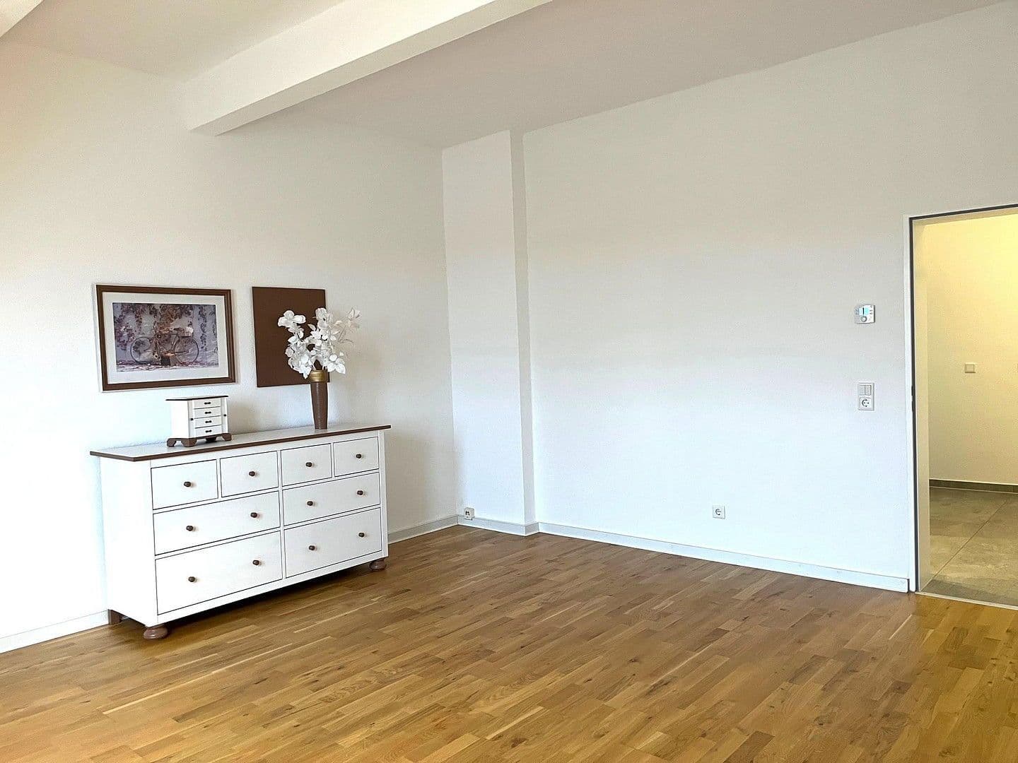 Prenájom bytu 2-izbový 49 m², Rathausufer 18, Düsseldorf, Severné Porýnie - Westfálsko Prenájom bytu 2-izbový 49 m², Rathausufer 18, Düsseldorf, Severné Porýnie - Westfálsko