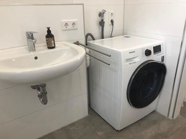 Prenájom bytu 2-izbový 49 m², Rathausufer 18, Düsseldorf, Severné Porýnie - Westfálsko Prenájom bytu 2-izbový 49 m², Rathausufer 18, Düsseldorf, Severné Porýnie - Westfálsko