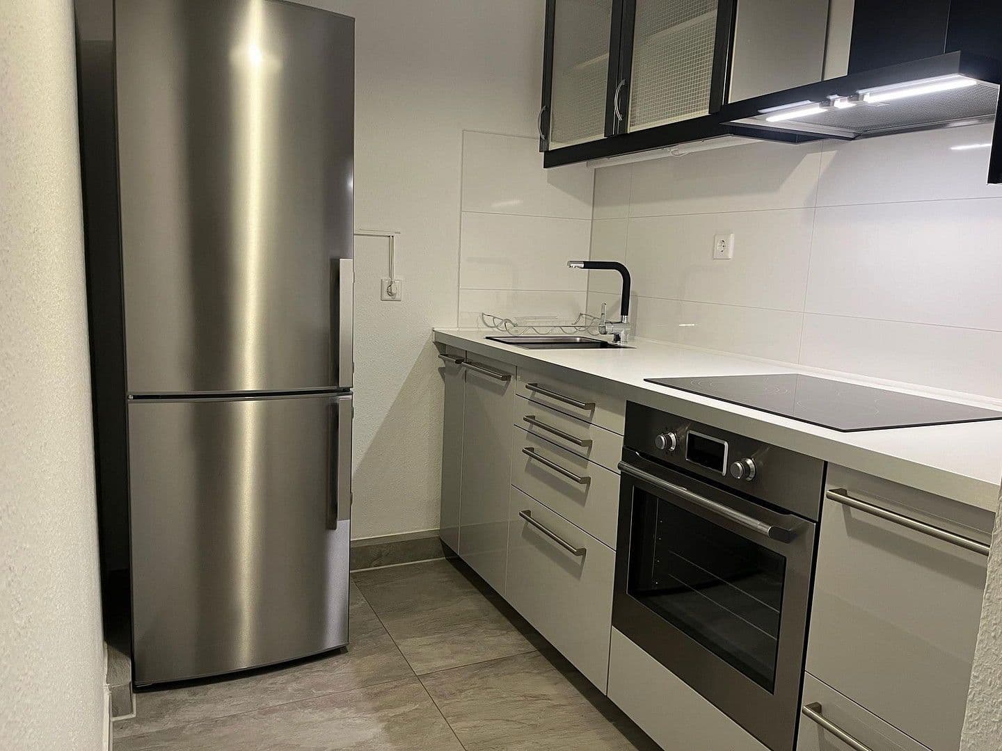 Prenájom bytu 2-izbový 49 m², Rathausufer 18, Düsseldorf, Severné Porýnie - Westfálsko Prenájom bytu 2-izbový 49 m², Rathausufer 18, Düsseldorf, Severné Porýnie - Westfálsko