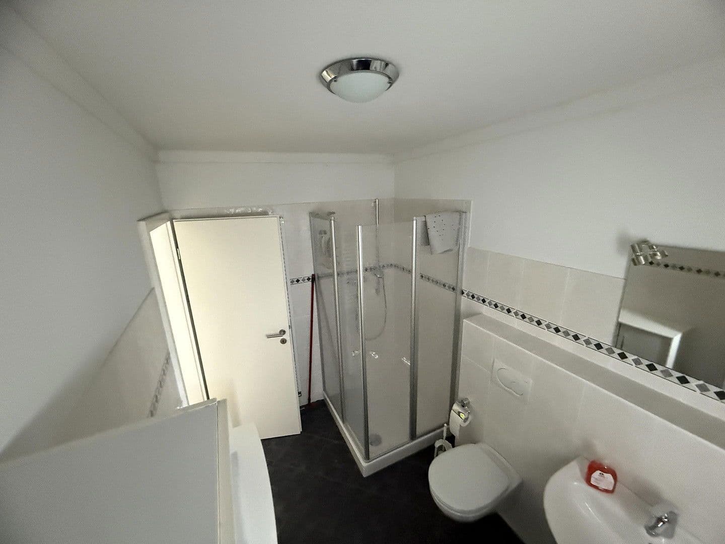 Predaj domu 110 m², pozemek 395 m², Mettmann, Severné Porýnie - Westfálsko Predaj domu 110 m², pozemek 395 m², Mettmann, Severné Porýnie - Westfálsko