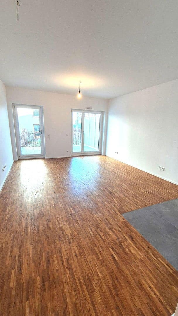 Prenájom bytu 2-izbový 67 m², Ludwig-Landmann-Straße 381, Frankfurt am Main, Hesensko Prenájom bytu 2-izbový 67 m², Ludwig-Landmann-Straße 381, Frankfurt am Main, Hesensko