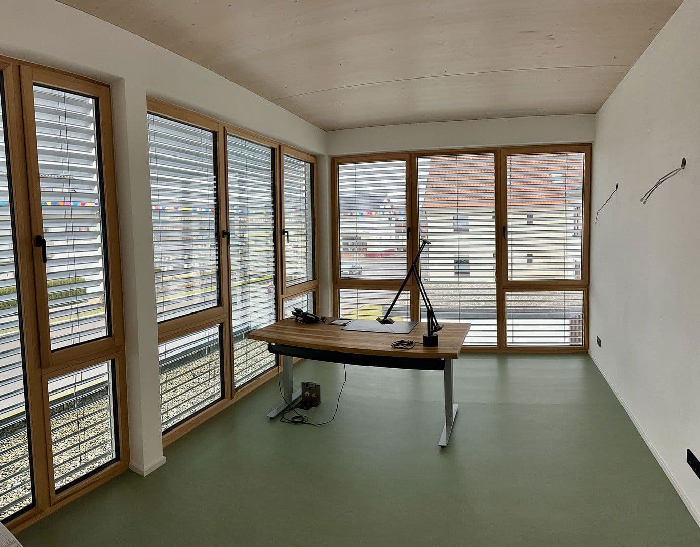 Prenájom kancelárie 50 m², Engstingen, Bádensko-Wurttembersko Prenájom kancelárie 50 m², Engstingen, Bádensko-Wurttembersko