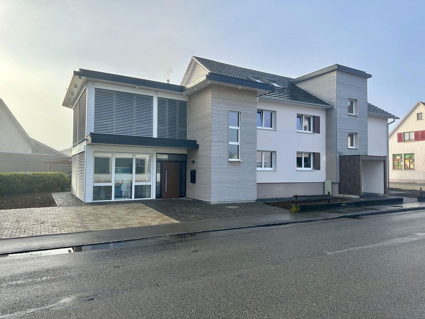 Prenájom kancelárie 50 m², Engstingen, Bádensko-Wurttembersko Prenájom kancelárie 50 m², Engstingen, Bádensko-Wurttembersko