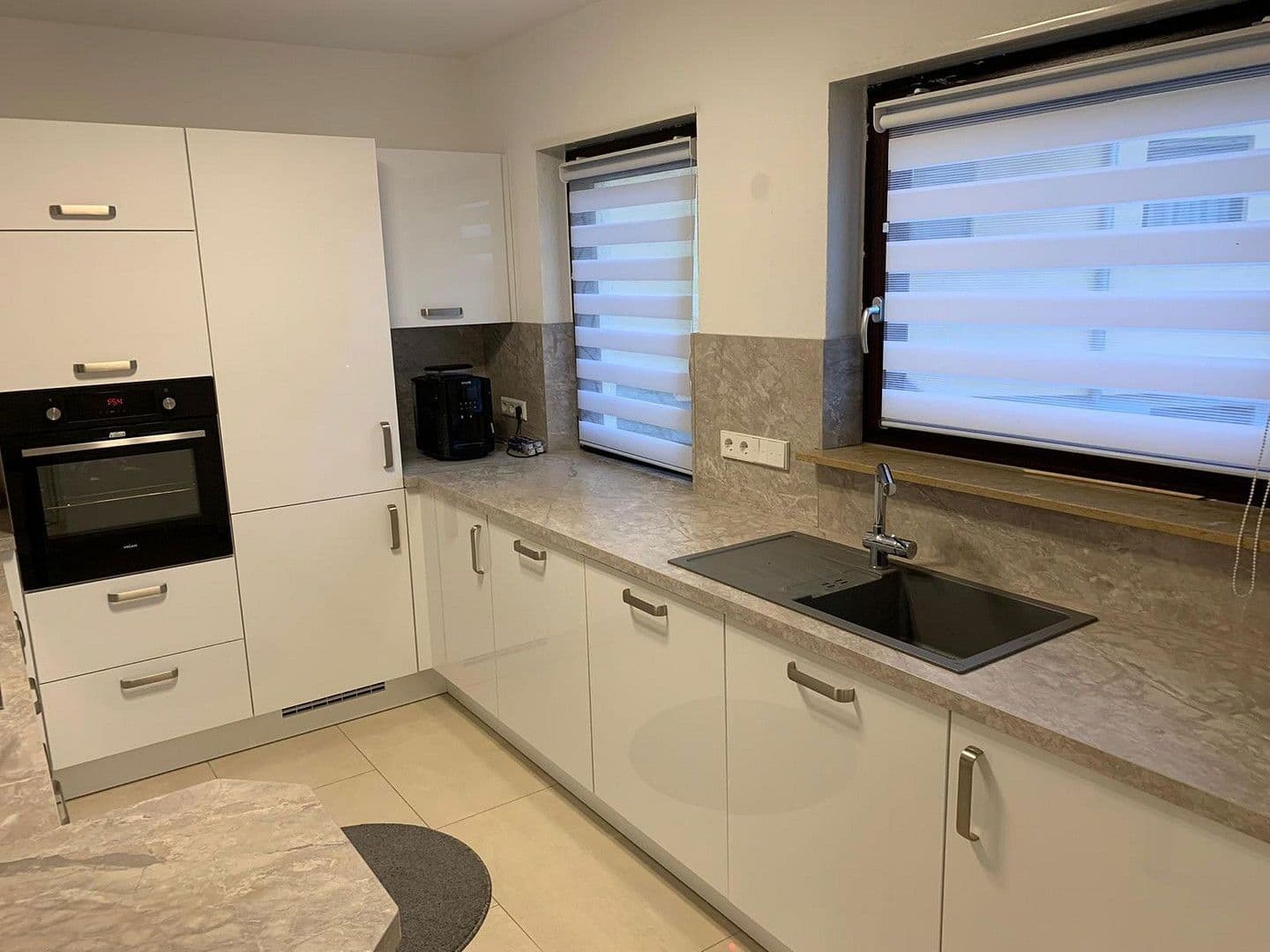 Prenájom bytu 3-izbový 98 m², Leonberg, Bádensko-Wurttembersko Prenájom bytu 3-izbový 98 m², Leonberg, Bádensko-Wurttembersko