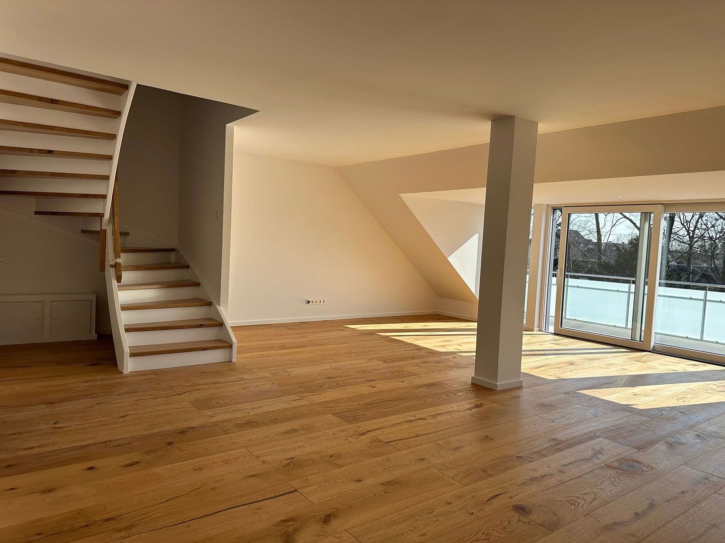 Predaj bytu 3-izbový 106 m², Buchenstraße 39, Düsseldorf, Severné Porýnie - Westfálsko Predaj bytu 3-izbový 106 m², Buchenstraße 39, Düsseldorf, Severné Porýnie - Westfálsko