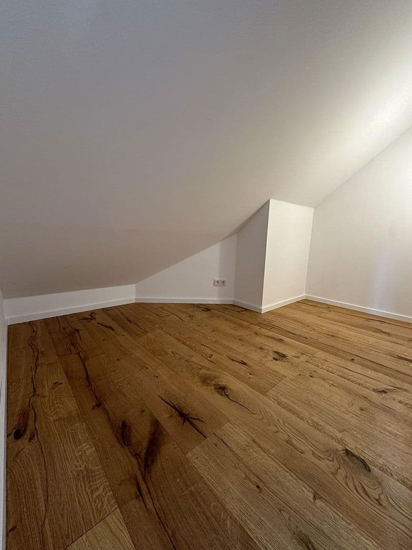 Predaj bytu 3-izbový 106 m², Buchenstraße 39, Düsseldorf, Severné Porýnie - Westfálsko Predaj bytu 3-izbový 106 m², Buchenstraße 39, Düsseldorf, Severné Porýnie - Westfálsko