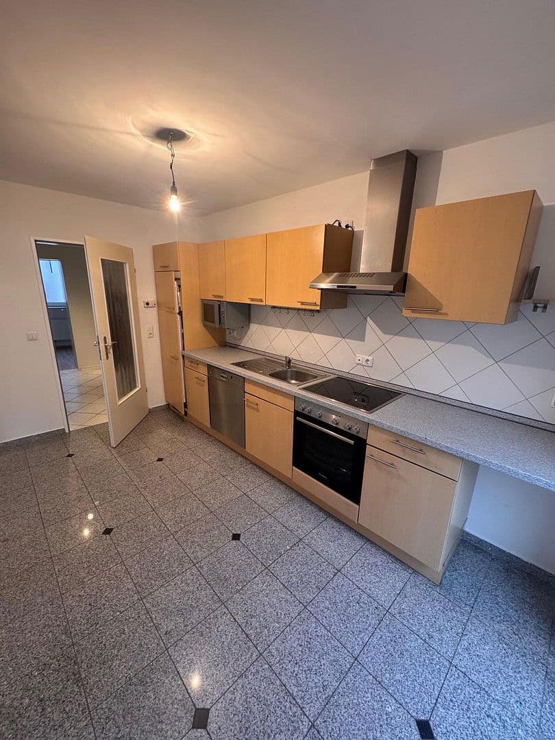 Prenájom bytu 3-izbový 75 m², Schrobenhausen, Bavorsko Prenájom bytu 3-izbový 75 m², Schrobenhausen, Bavorsko