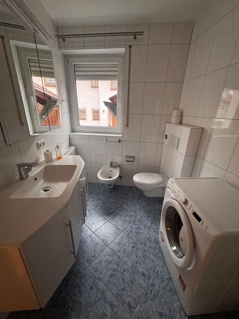 Prenájom bytu 3-izbový 75 m², Schrobenhausen, Bavorsko Prenájom bytu 3-izbový 75 m², Schrobenhausen, Bavorsko