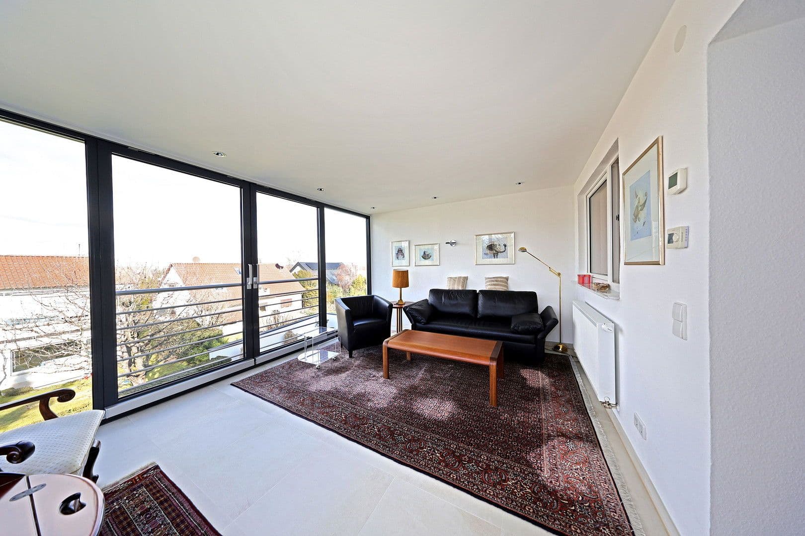 Prenájom bytu 4-izbový 110 m², Leinfelden-Echterdingen, Bádensko-Wurttembersko Prenájom bytu 4-izbový 110 m², Leinfelden-Echterdingen, Bádensko-Wurttembersko