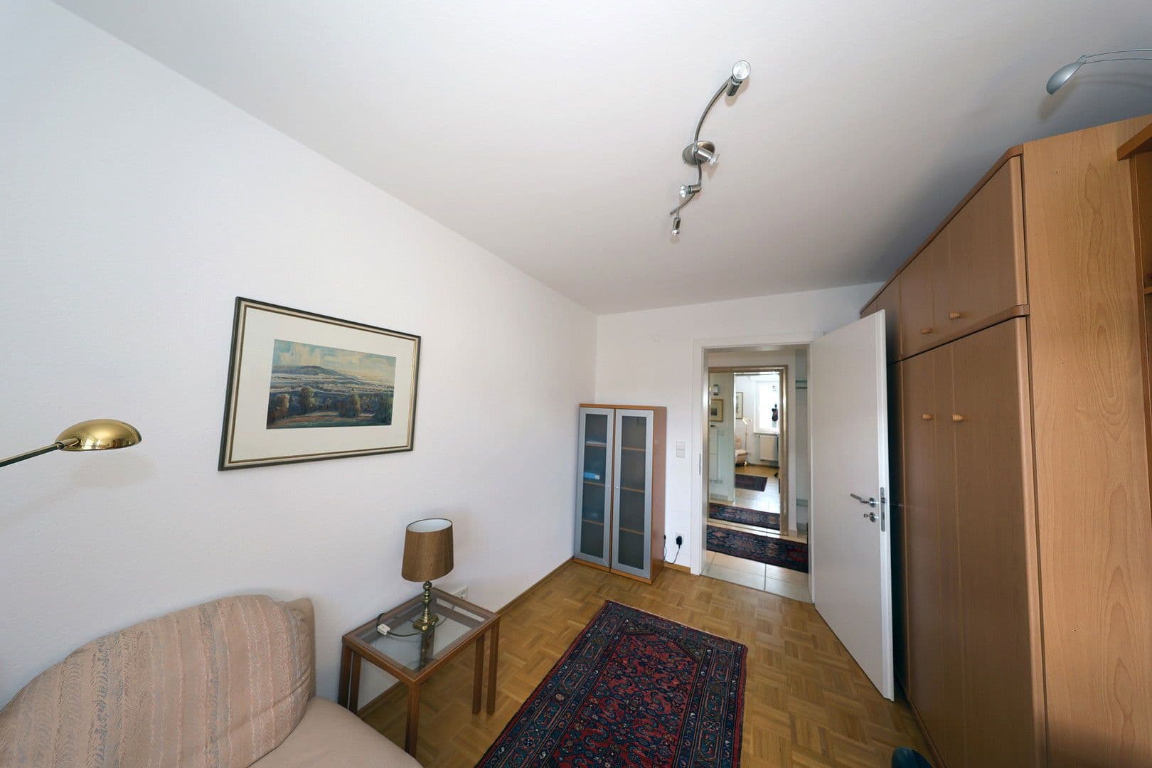 Prenájom bytu 4-izbový 110 m², Leinfelden-Echterdingen, Bádensko-Wurttembersko Prenájom bytu 4-izbový 110 m², Leinfelden-Echterdingen, Bádensko-Wurttembersko