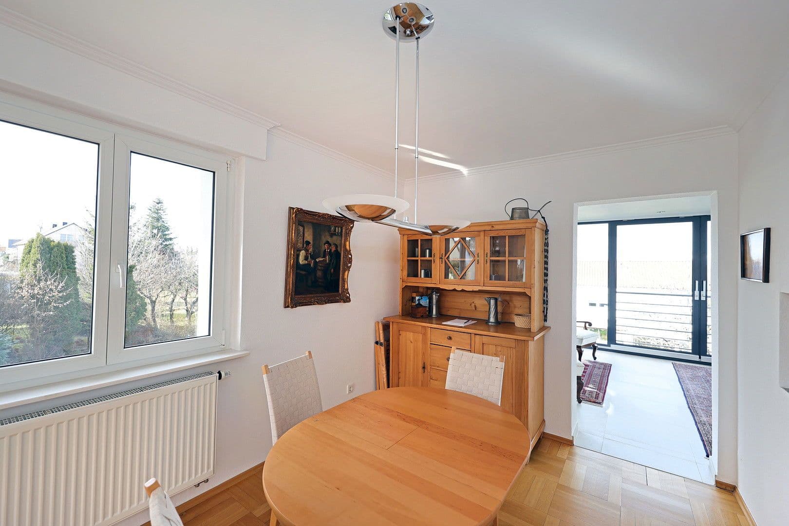 Prenájom bytu 4-izbový 110 m², Leinfelden-Echterdingen, Bádensko-Wurttembersko Prenájom bytu 4-izbový 110 m², Leinfelden-Echterdingen, Bádensko-Wurttembersko