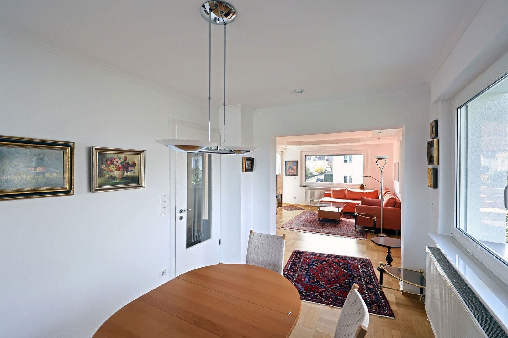 Prenájom bytu 4-izbový 110 m², Leinfelden-Echterdingen, Bádensko-Wurttembersko Prenájom bytu 4-izbový 110 m², Leinfelden-Echterdingen, Bádensko-Wurttembersko