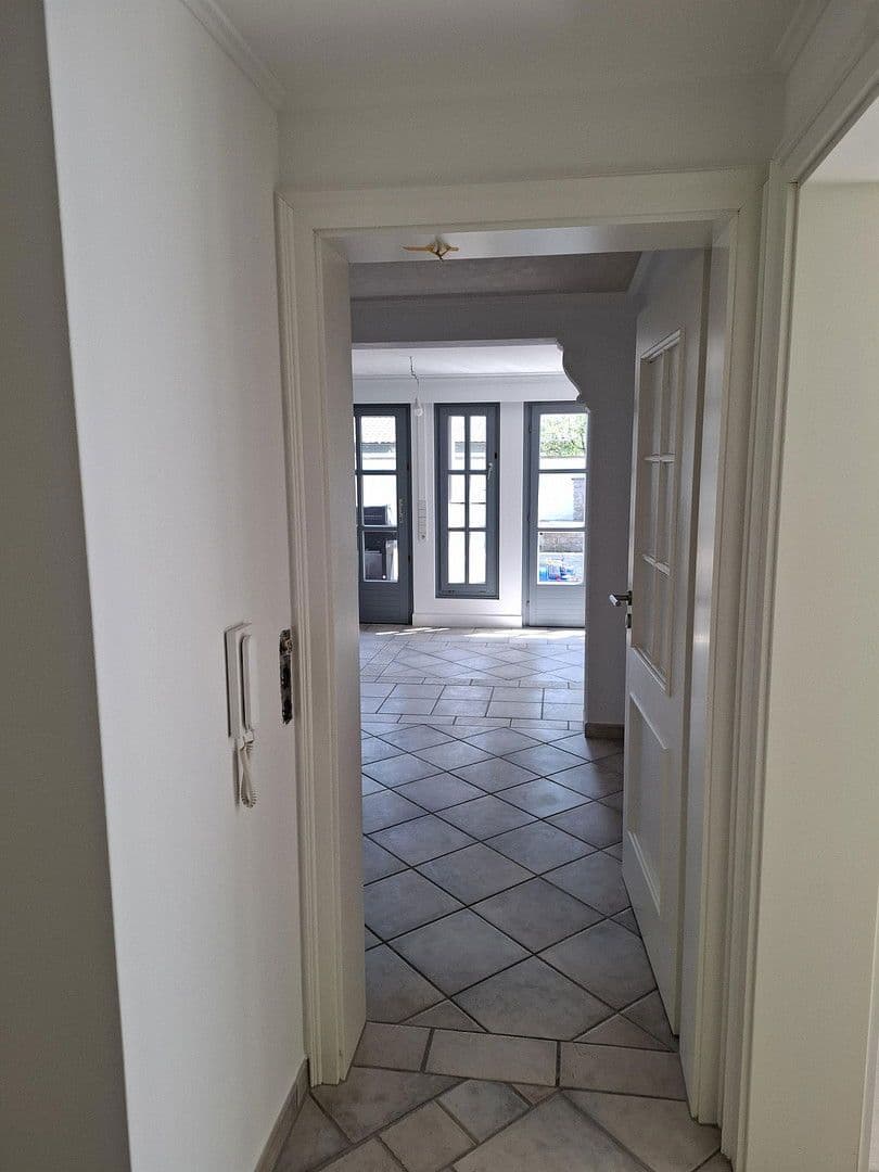 Prenájom bytu 2-izbový 75 m², Wimsheim, Bádensko-Wurttembersko Prenájom bytu 2-izbový 75 m², Wimsheim, Bádensko-Wurttembersko