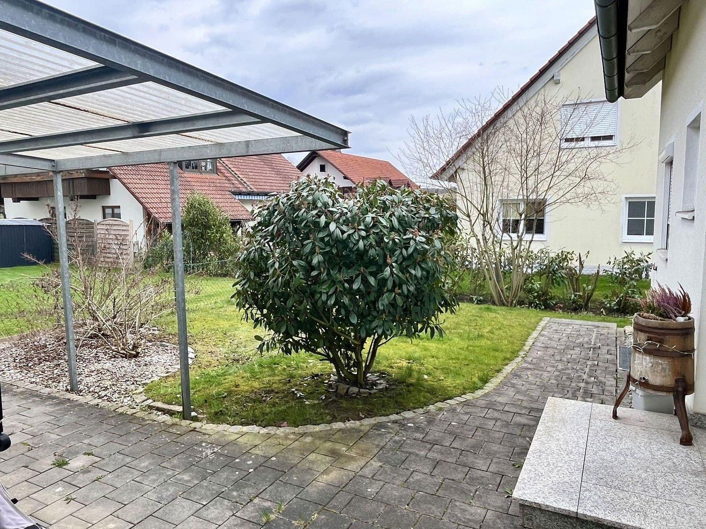 Predaj domu 135 m², pozemek 350 m², Avisgrund 20A, Hettenshausen, Bavorsko Predaj domu 135 m², pozemek 350 m², Avisgrund 20A, Hettenshausen, Bavorsko