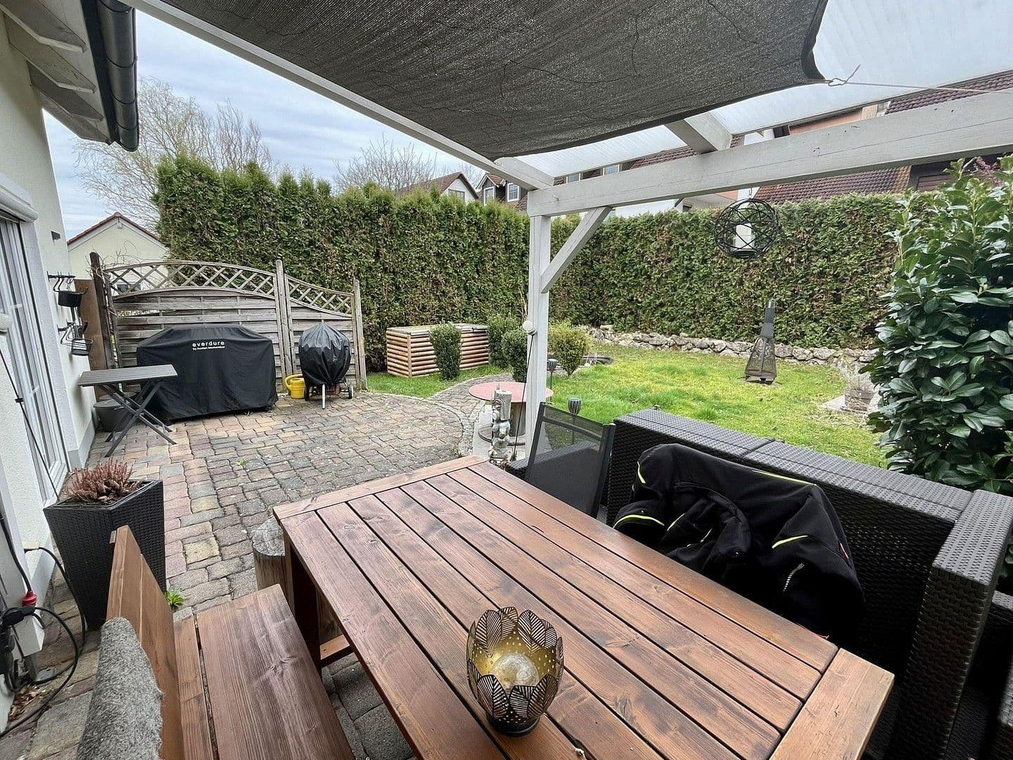 Predaj domu 135 m², pozemek 350 m², Avisgrund 20A, Hettenshausen, Bavorsko Predaj domu 135 m², pozemek 350 m², Avisgrund 20A, Hettenshausen, Bavorsko