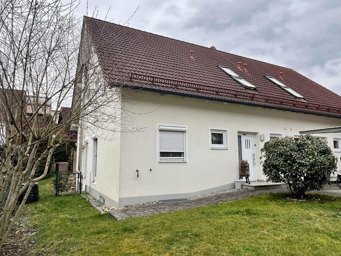 Predaj domu 135 m², pozemek 350 m², Avisgrund 20A, Hettenshausen, Bavorsko Predaj domu 135 m², pozemek 350 m², Avisgrund 20A, Hettenshausen, Bavorsko