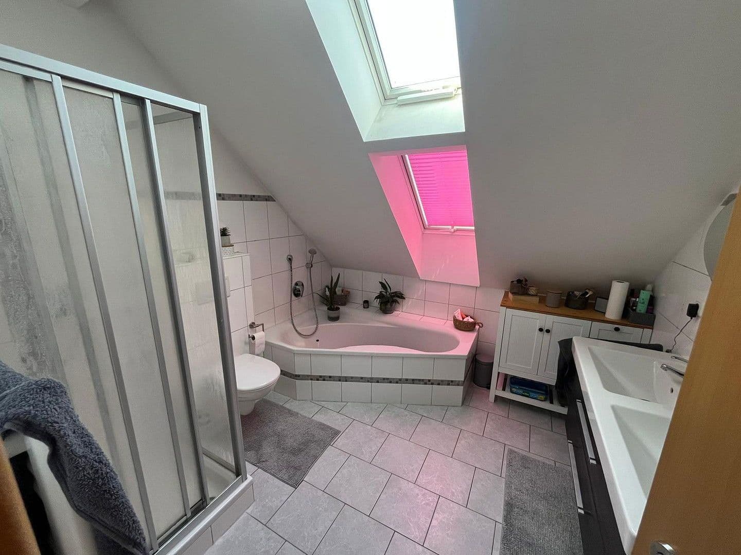 Predaj domu 135 m², pozemek 350 m², Avisgrund 20A, Hettenshausen, Bavorsko Predaj domu 135 m², pozemek 350 m², Avisgrund 20A, Hettenshausen, Bavorsko