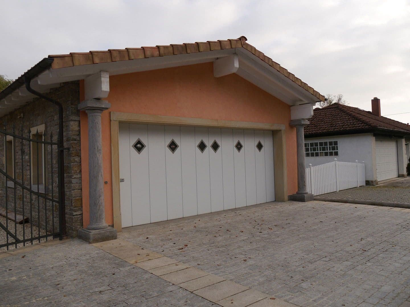 Predaj domu 229 m², pozemek 2.360 m², Kirchheim, Bavorsko Predaj domu 229 m², pozemek 2.360 m², Kirchheim, Bavorsko