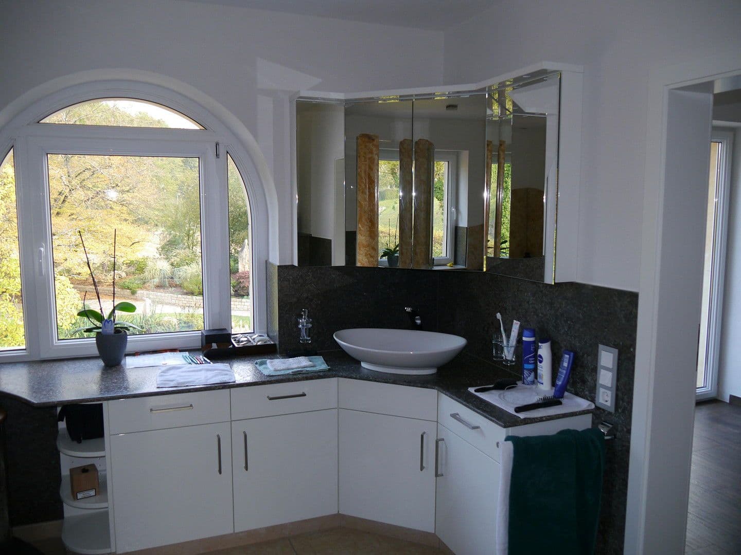 Predaj domu 229 m², pozemek 2.360 m², Kirchheim, Bavorsko Predaj domu 229 m², pozemek 2.360 m², Kirchheim, Bavorsko